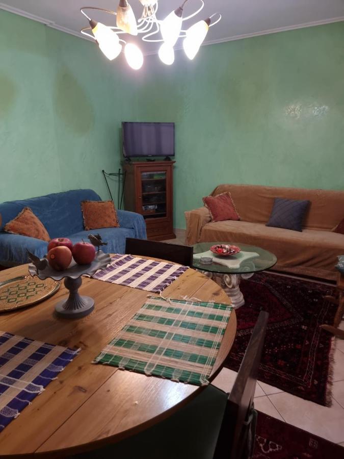 Ari'S Apartment Арахова Екстериор снимка